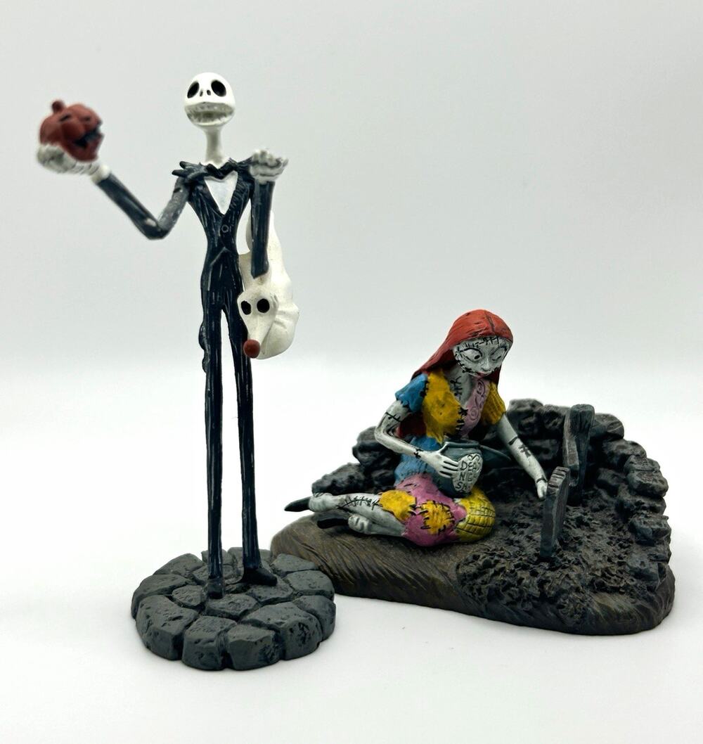 Dept 56 Nightmare Before Christmas Jack Skellington & Sally Village Figures Lot